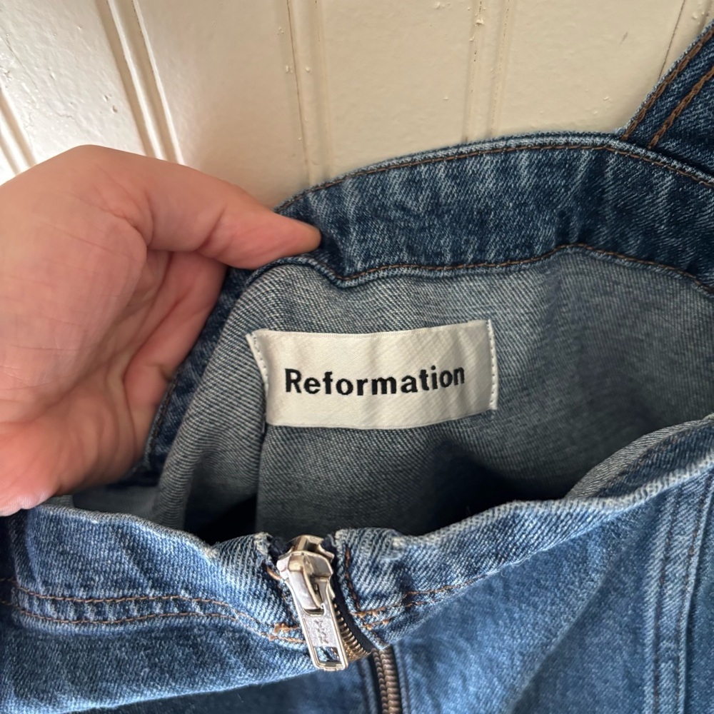 Reformation Size 6 Denim Jenny Jumpsuit - Picture 4 of 8